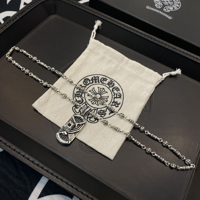 Ch*0me He**ts necklaces